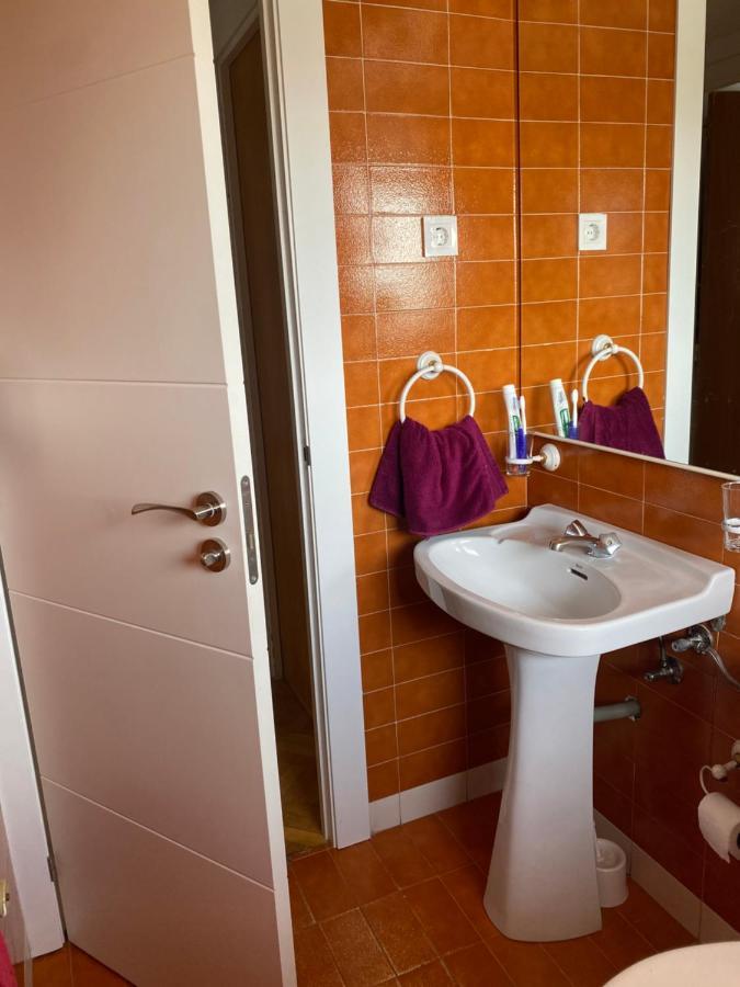 Habitacion Economica Tres Cantos Kültér fotó