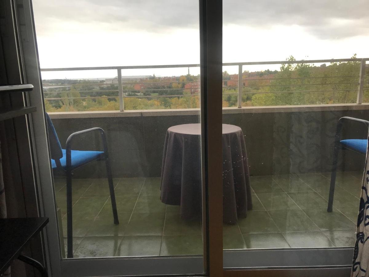 Habitacion Economica Tres Cantos Kültér fotó